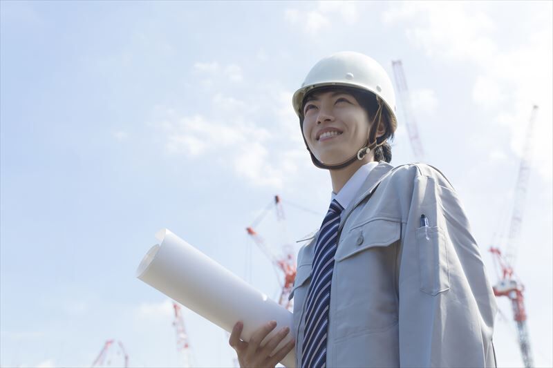 建築業界で働くスタッフ